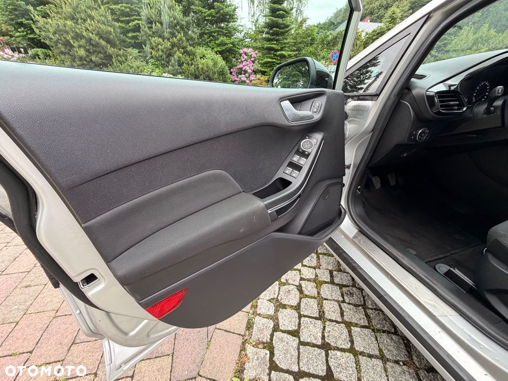 Ford Fiesta - 28