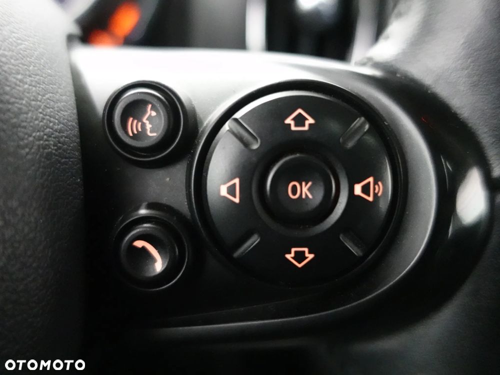 MINI Countryman Cooper All4 Essential Trim - 38