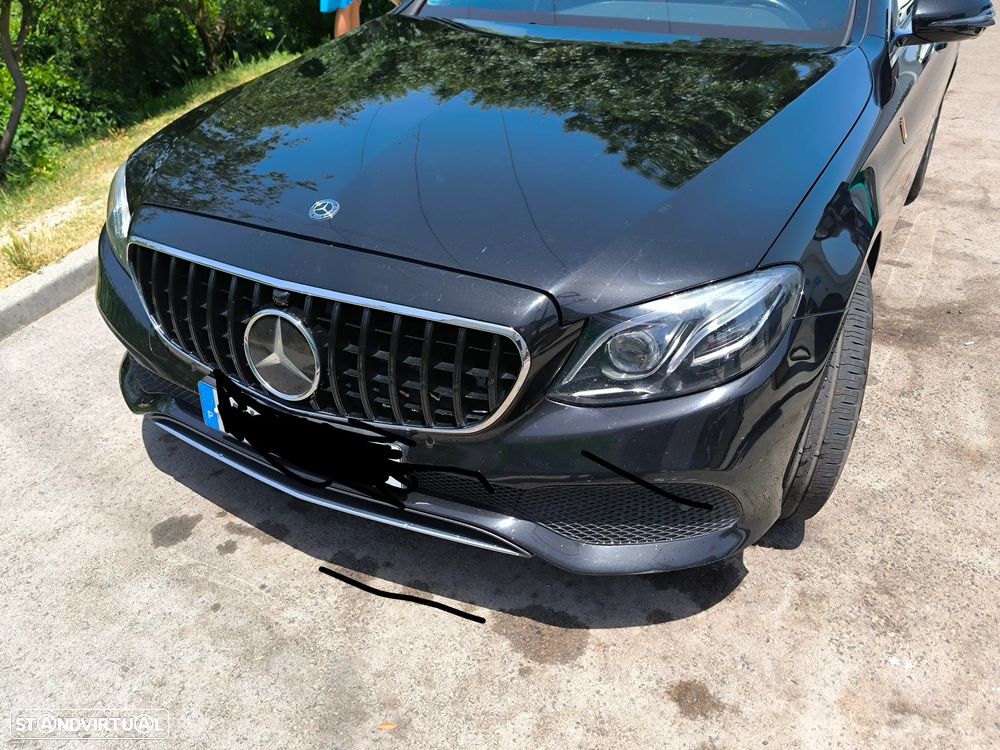 Mercedes-Benz E 220 d 4Matic 9G-TRONIC Avantgarde - 13
