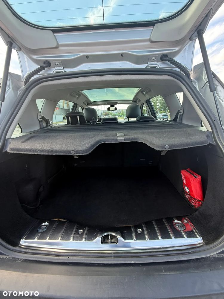 Peugeot 207 90 HDi FAP forever - 16