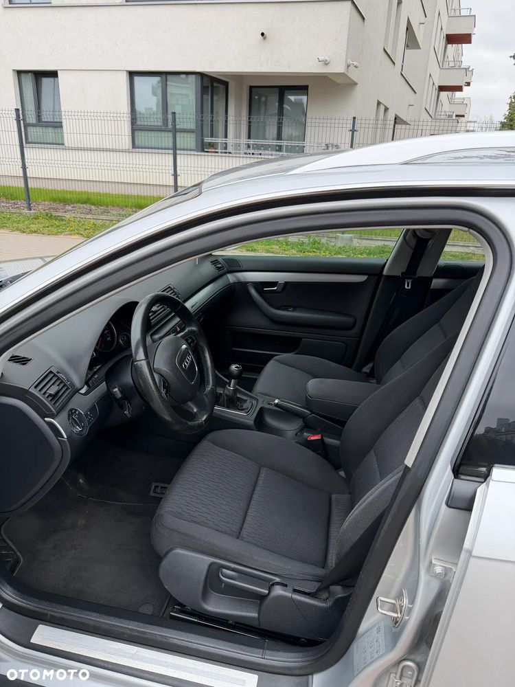 Audi A4 Avant 2.0 TDI - 9