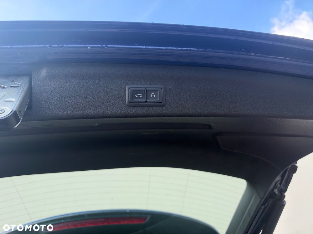 Audi Q3 35 TDI S tronic - 16