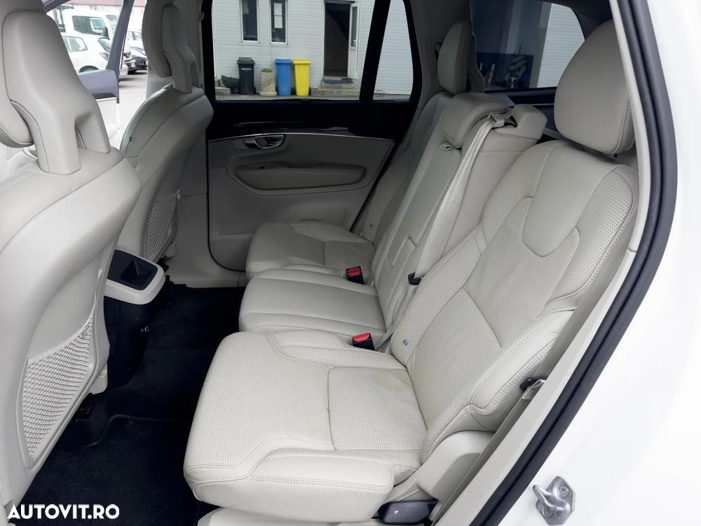 Volvo XC 90 D5 AWD Geartronic Inscription - 8