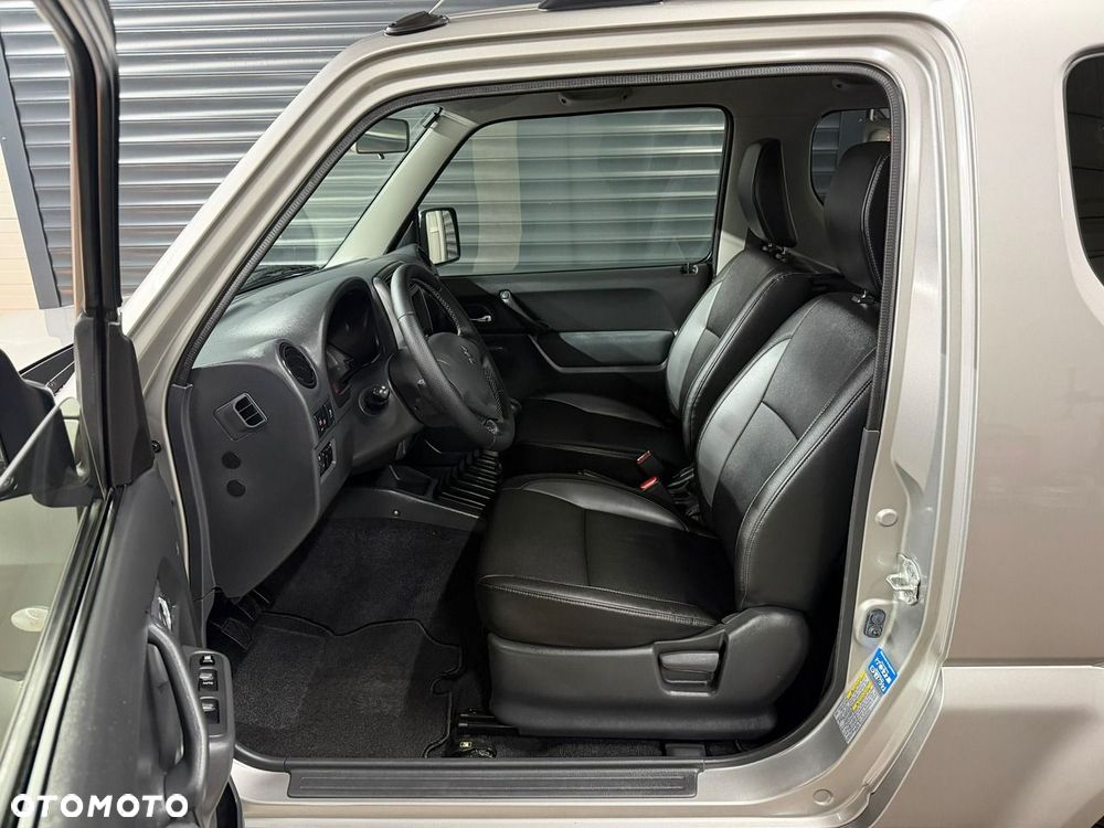 Suzuki Jimny - 10