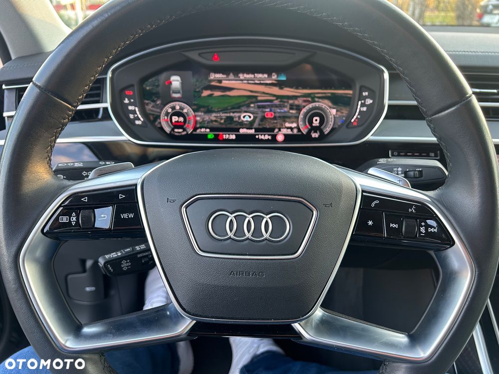 Audi A8 - 12