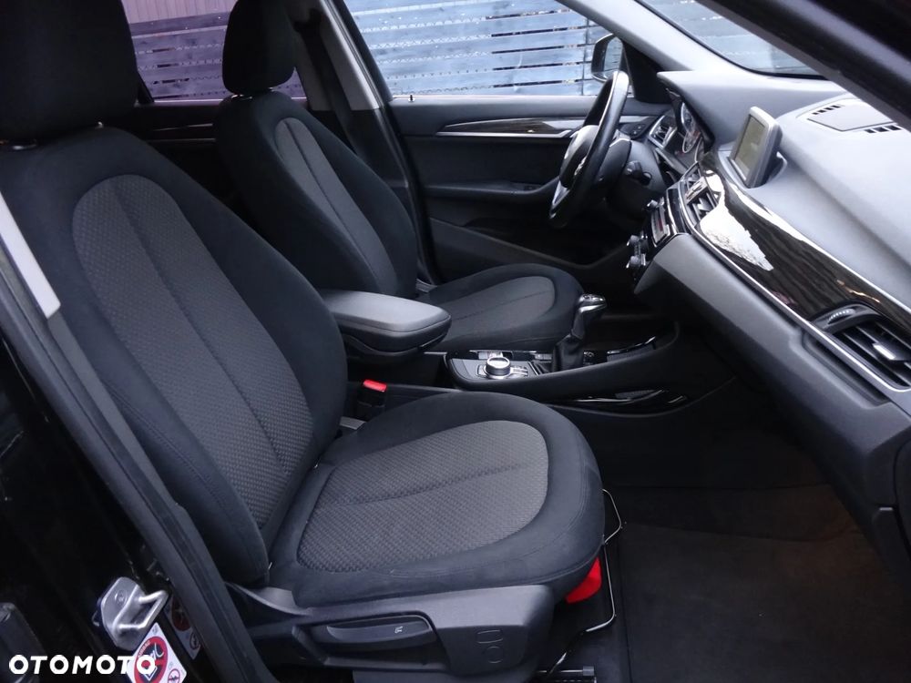 BMW X1 xDrive20i - 10