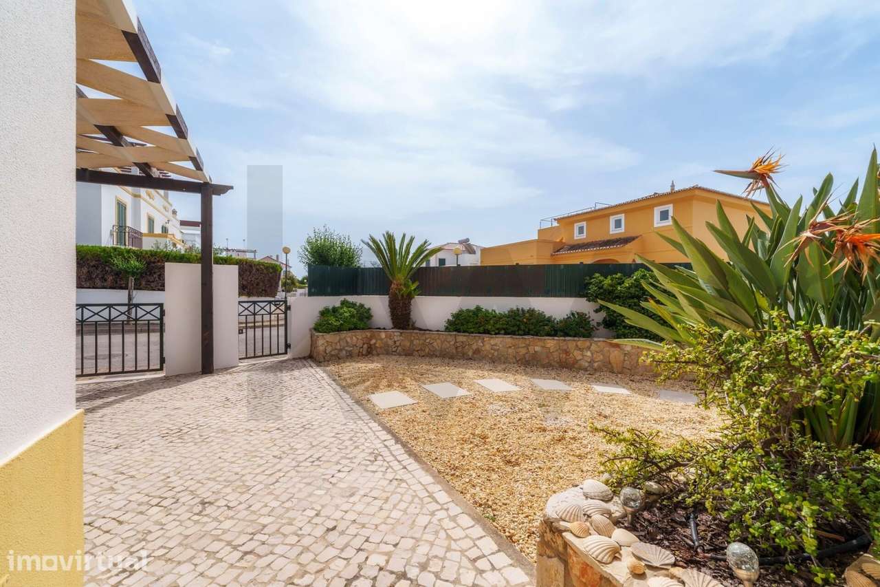 Moradia T4 com piscina e terraço panorâmico em Tavira - Algarve - Grande imagem: 3/60