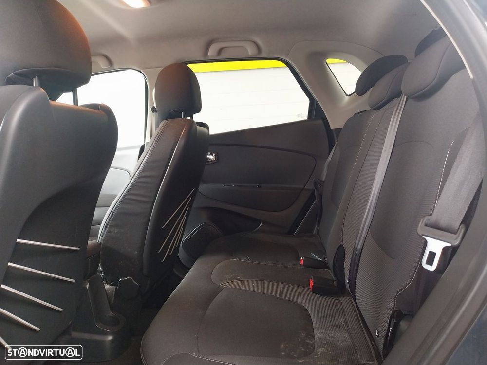 Renault Captur 1.5 dCi Exclusive - 8