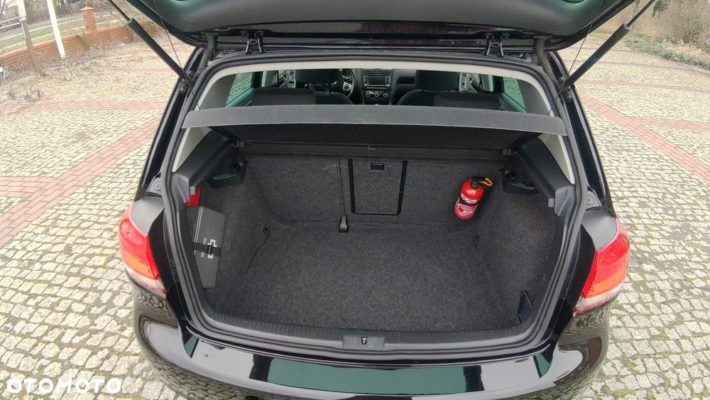 Volkswagen Golf 1.6 TDI BlueMotion Technology Comfortline - 16