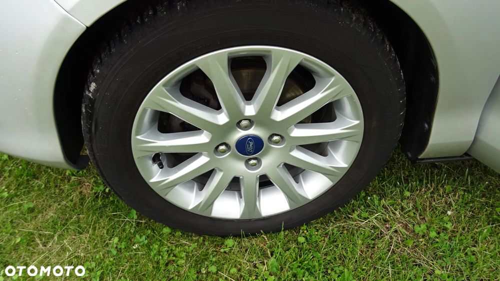 Ford B-MAX - 32