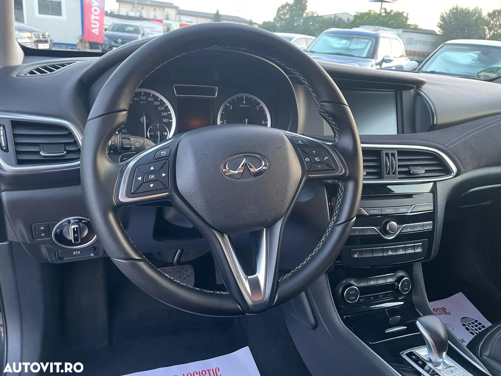 Infiniti Q30 - 21