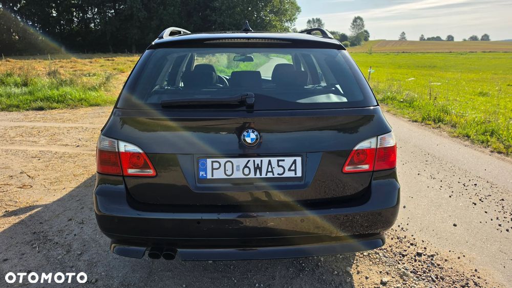 BMW Seria 5 525d - 5