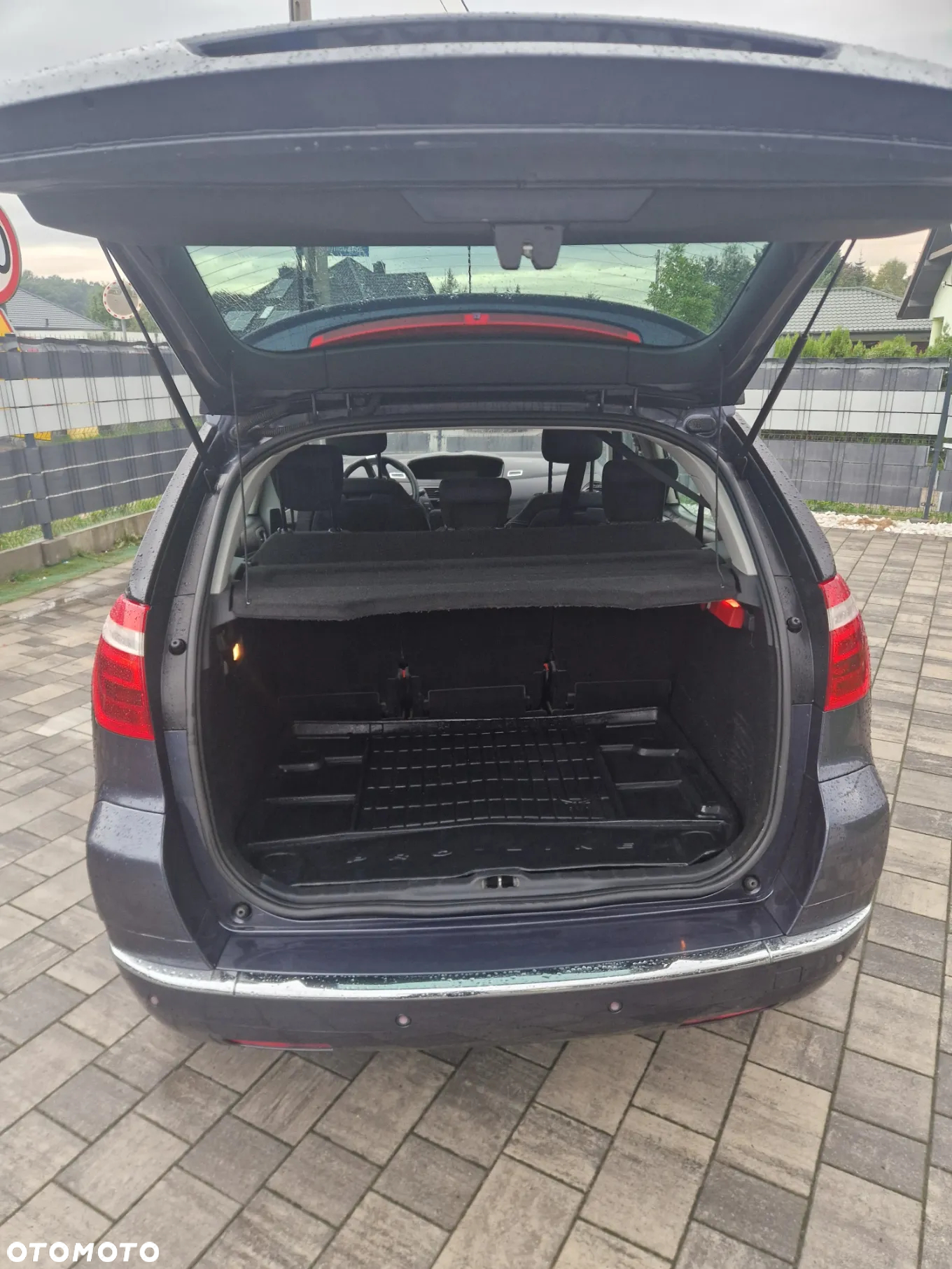 Citroën C4 Picasso 1.6 HDi FAP Confort - 10