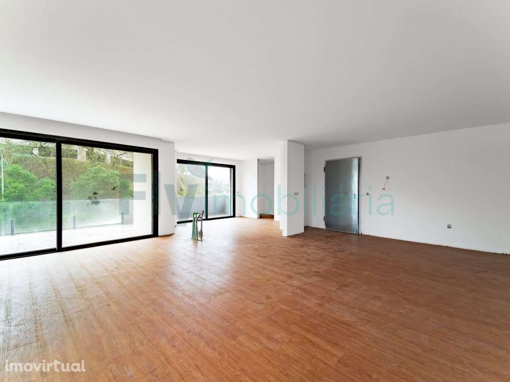 Apartamento T3 com excelente áreas em zona central de Lousada - Grande imagem: 4/60