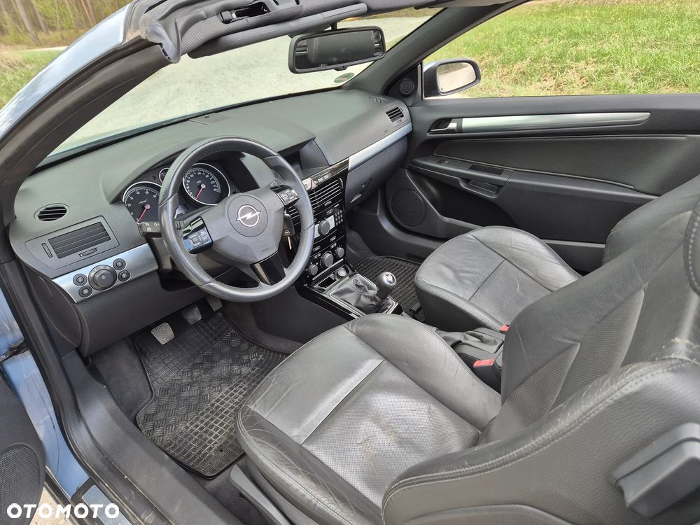Opel Astra 1.8 Cosmo - 17