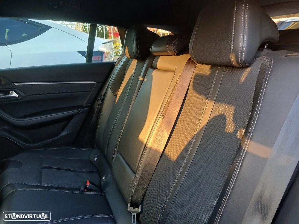 Peugeot 508 SW 1.6 Hybrid GT Line e-EAT8 - 23
