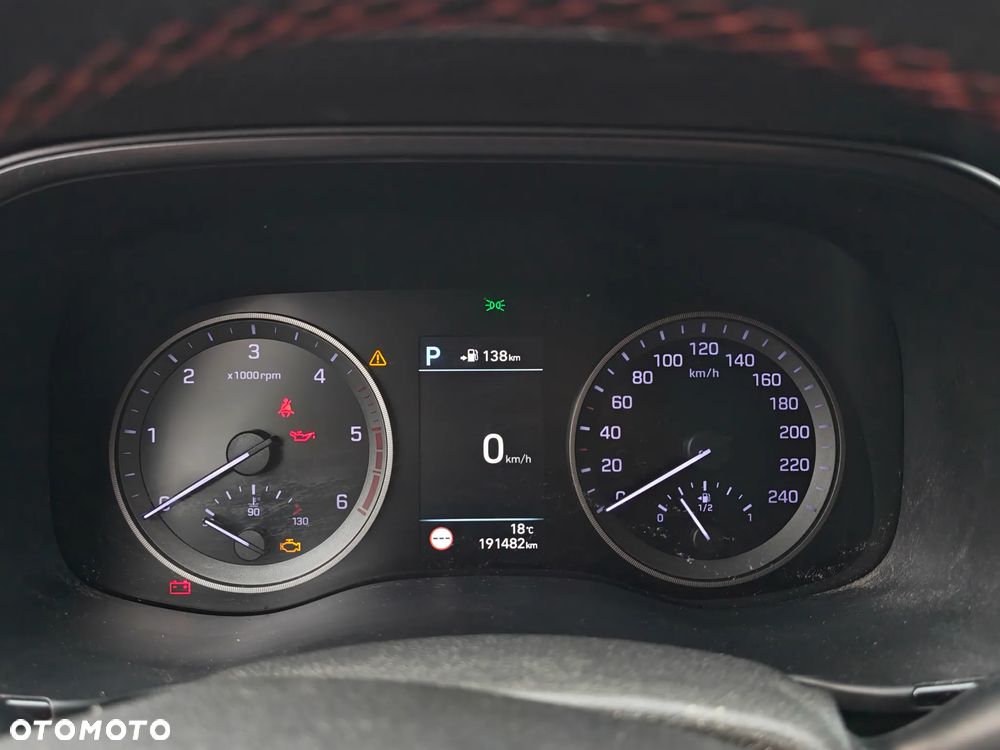 Hyundai Tucson blue 1.6 CRDi 2WD DCT Premium - 24