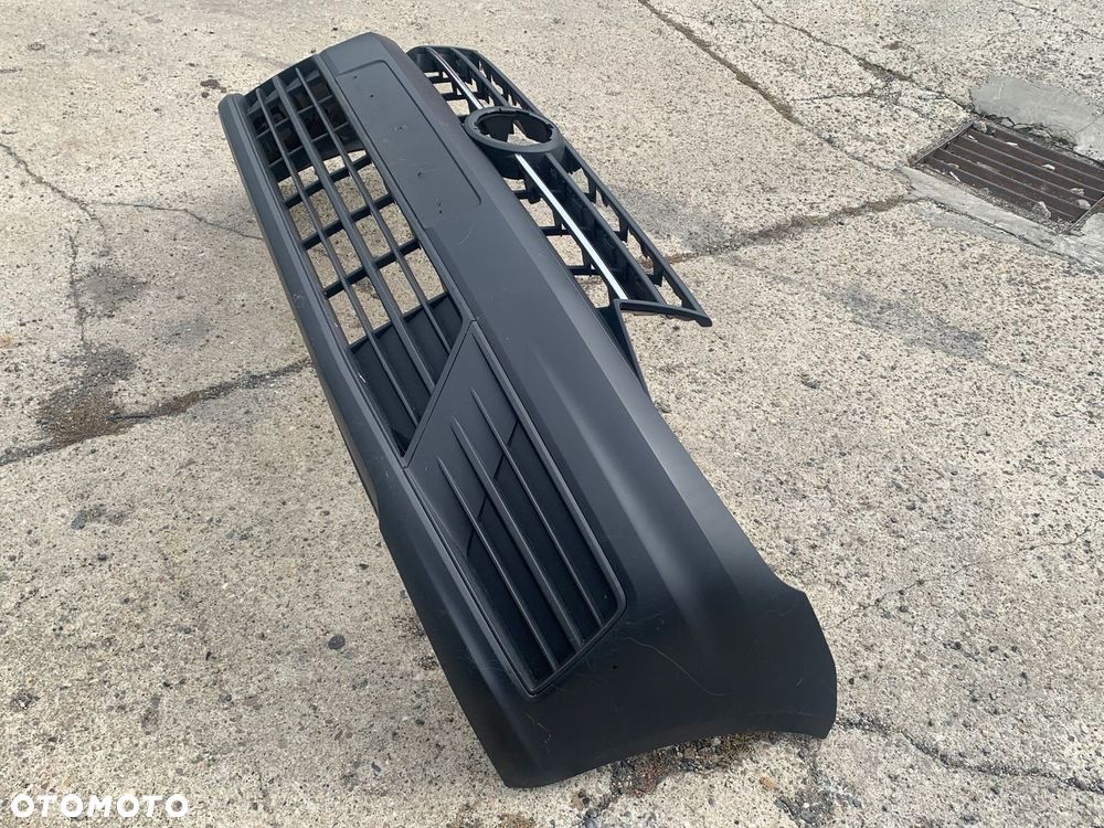 VW CADDY 15- zderzak przód 2K5807221J - 4