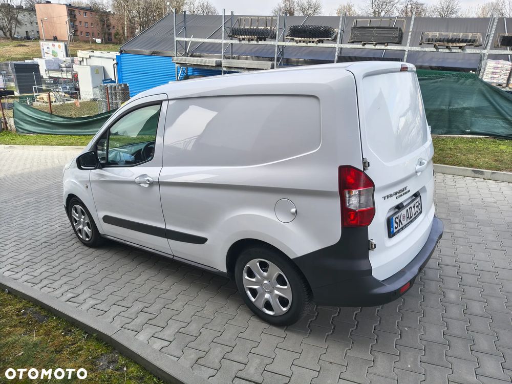Ford Tourneo Courier 1.5 TDCi S&S Trend - 5