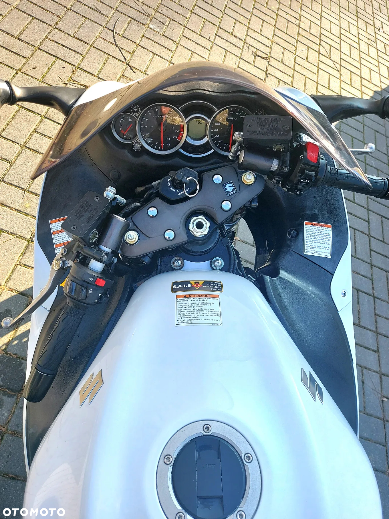Suzuki Hayabusa - 3