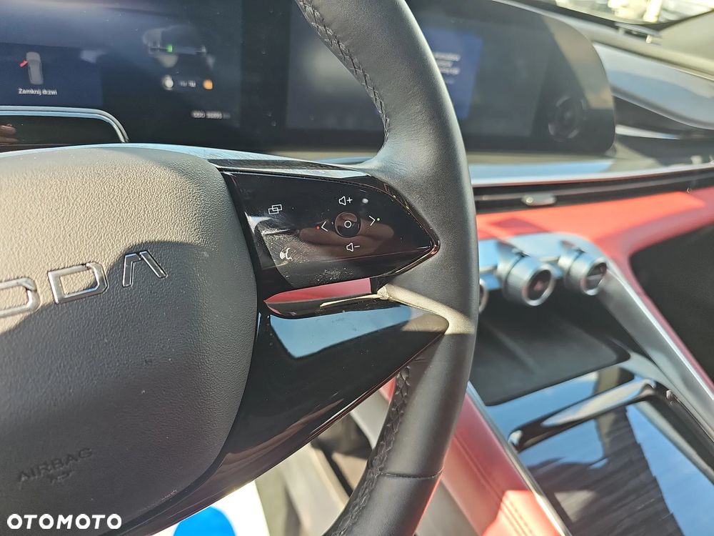 Omoda 9 1.5 Super Hybrid Exclusive AWD - 18