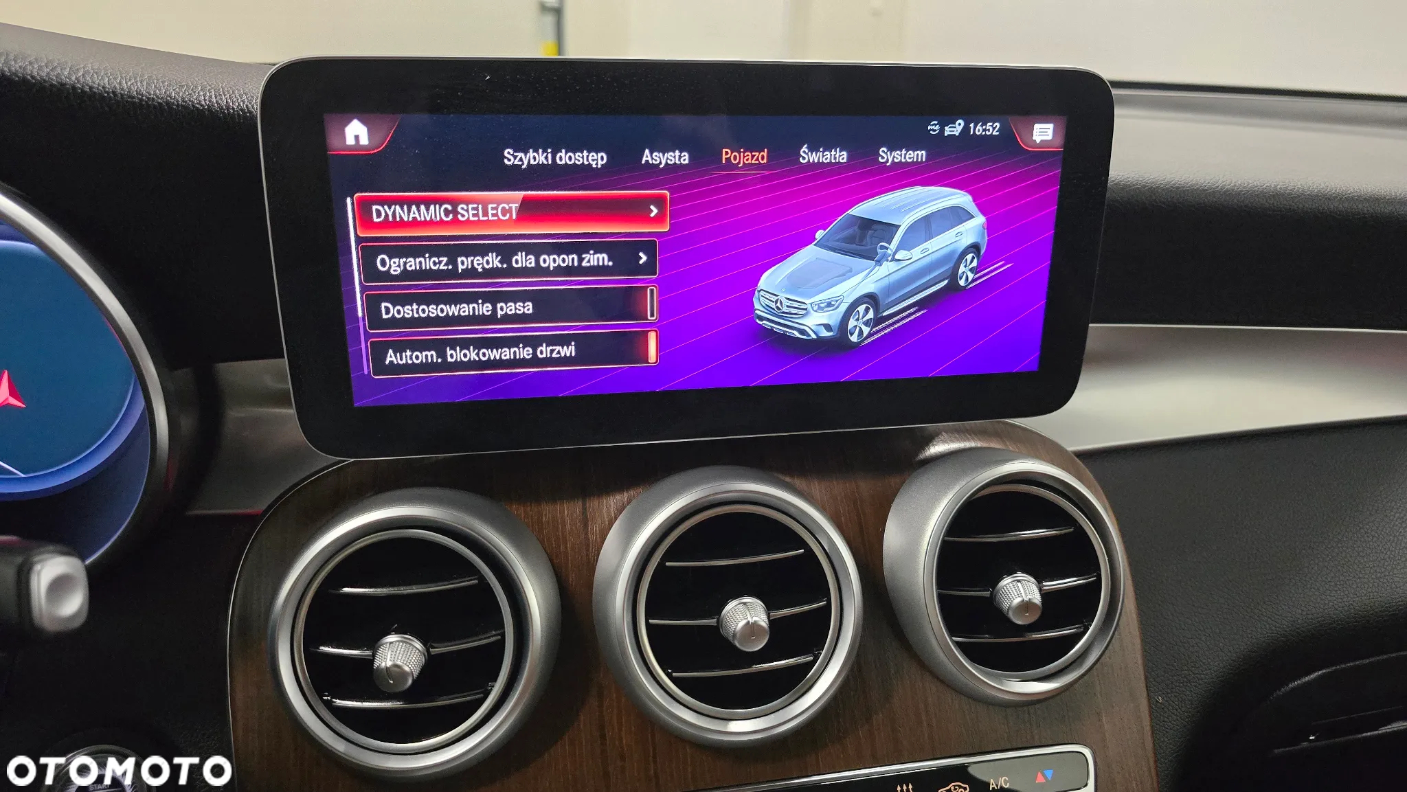 Mercedes-Benz GLC 300 e 4Matic 9G-TRONIC Edition AMG Line - 28