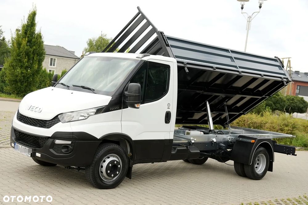 Iveco DAILY/70C17/WYWROTKA 3-STRONNA/Rozstaw osi 4.10cm/KOŁA BLIŹNIACZE/3.0 HPi 170 KM/SALON POLSKA - 9
