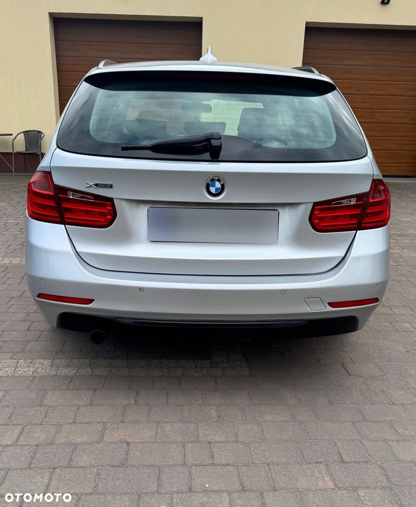 BMW Seria 3 320i Sport Line - 4