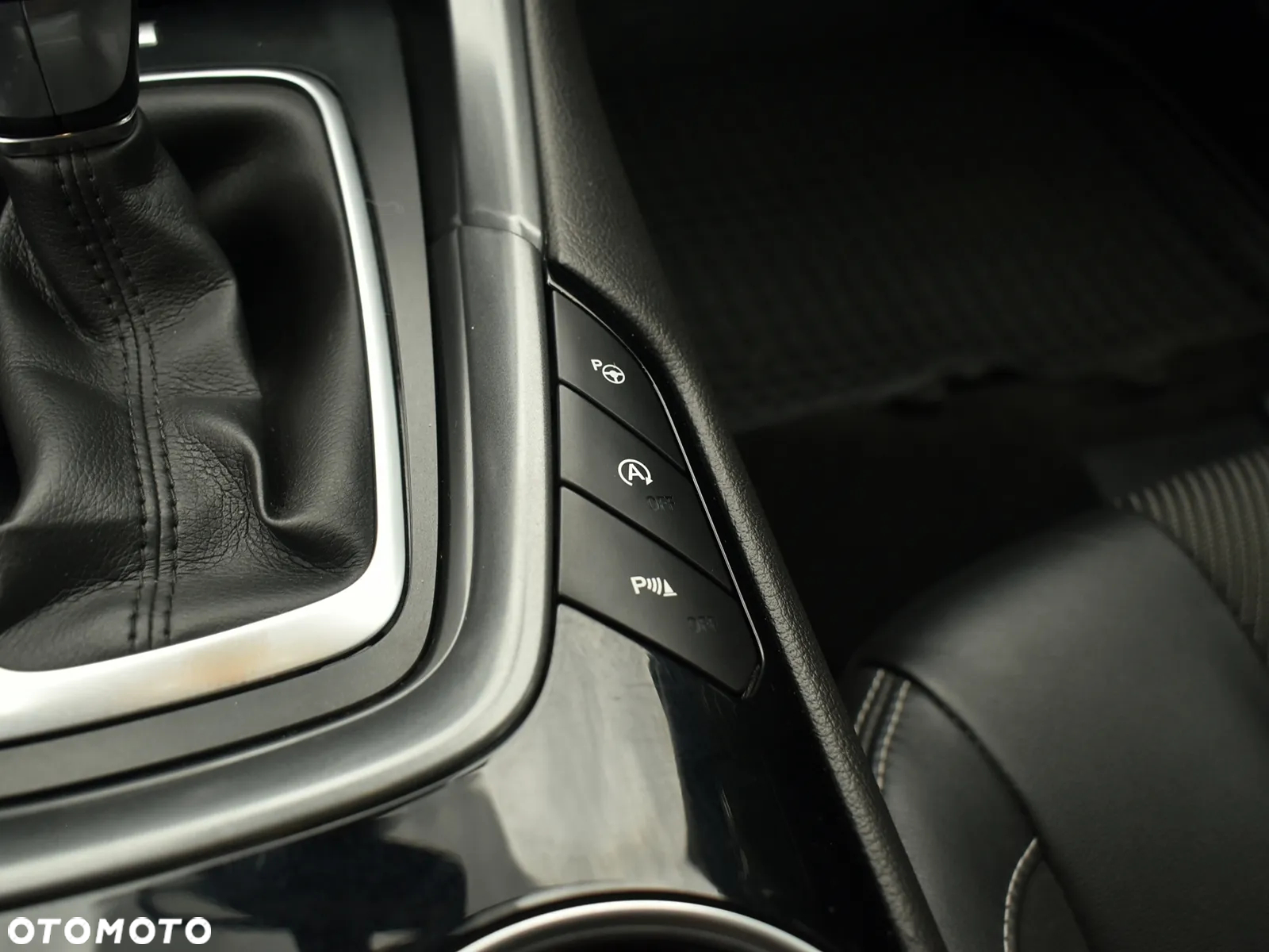 Ford Mondeo 2.0 TDCi ST-Line PowerShift - 34