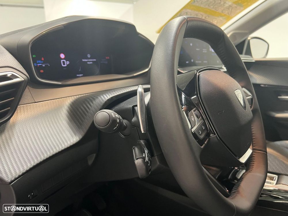 Peugeot 208 1.2 Hybrid Allure e-DCS6 - 14