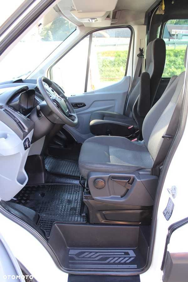 Ford Tourneo Custom - 6