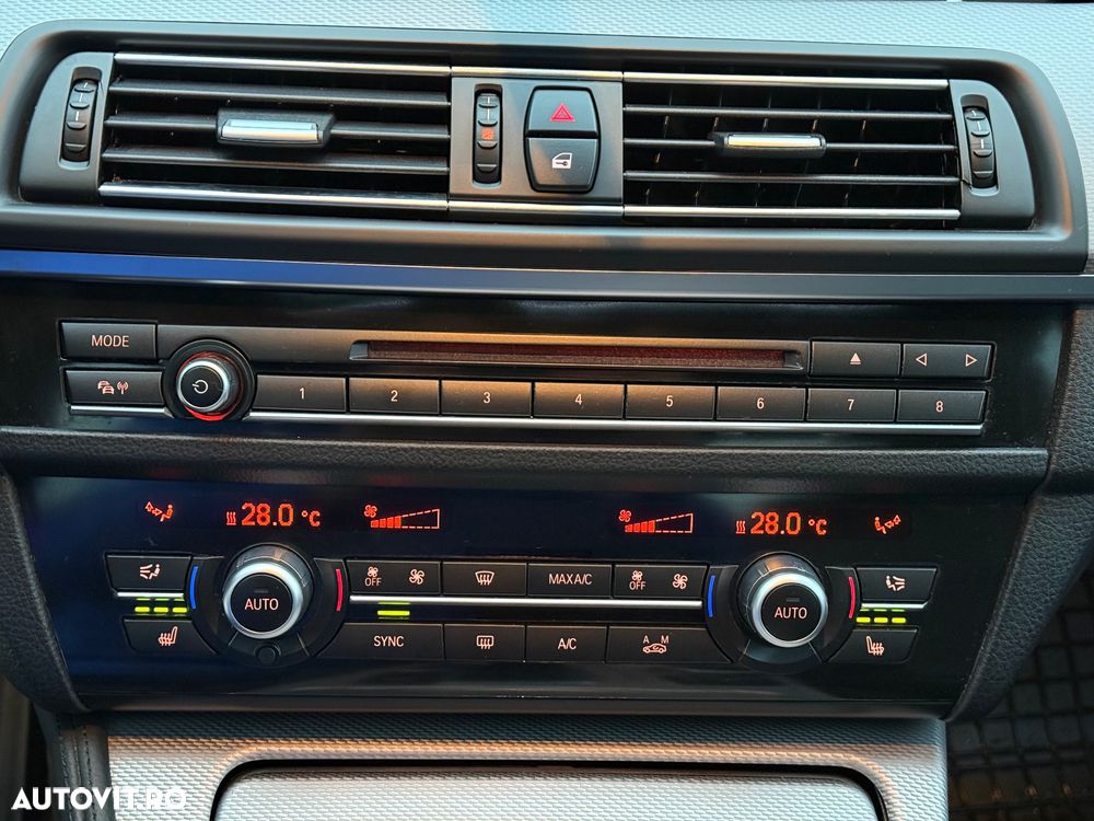 BMW Seria 5 530d xDrive Sport-Aut. Modern Line - 13