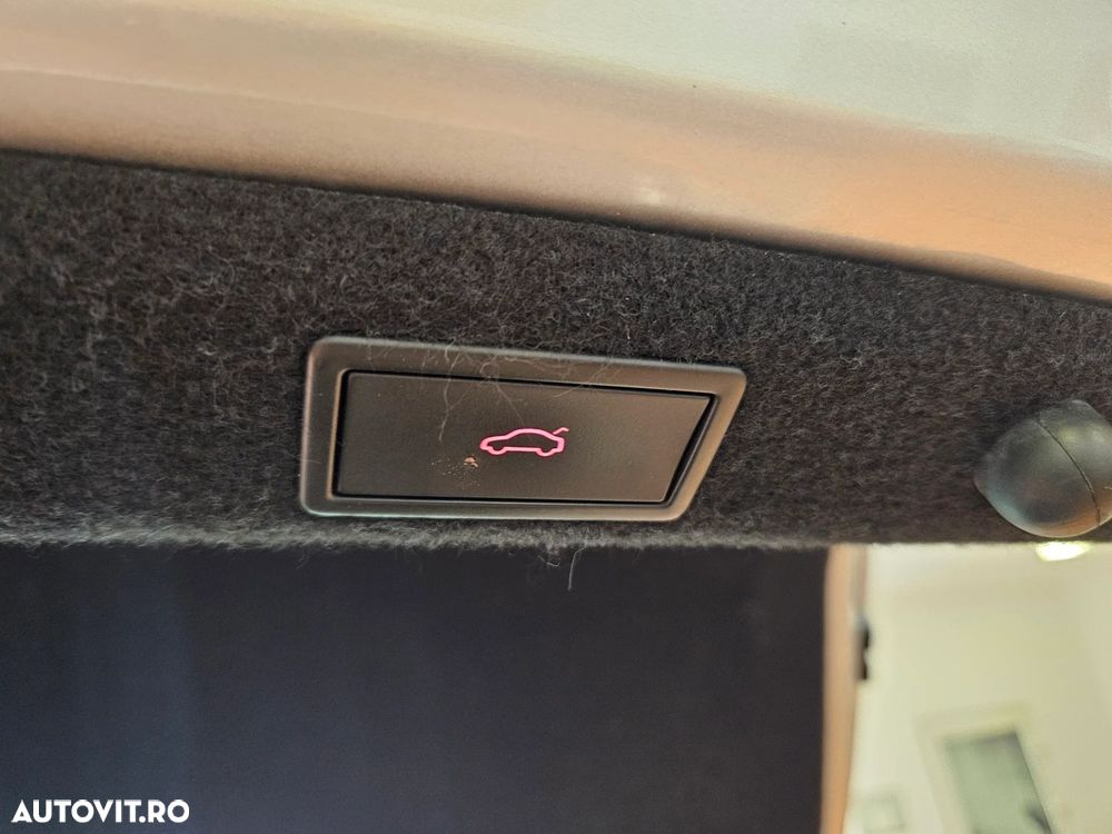 Skoda Superb 2.0 TDI DSG Ambition - 14