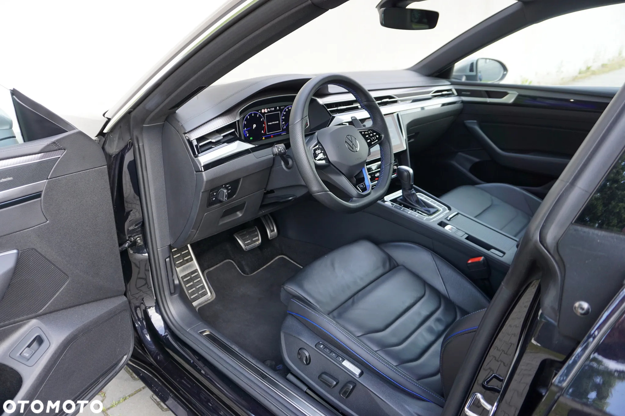 Volkswagen Arteon 2.0 TSI 4Motion R DSG - 12