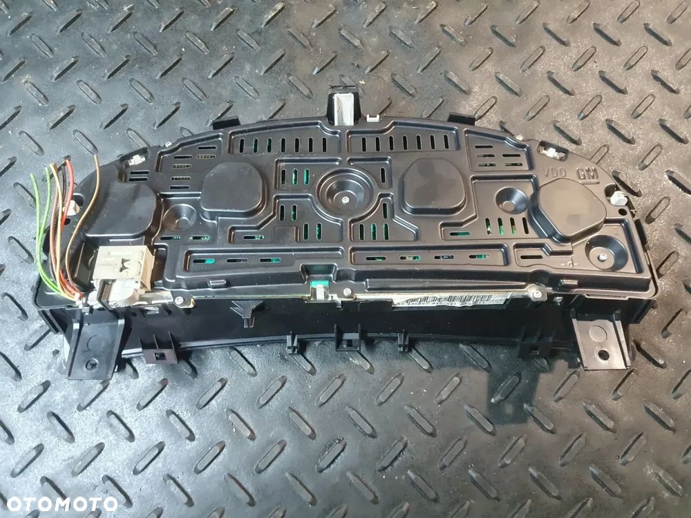 OPEL VECTRA C LICZNIK ZEGARY 1.9D 13186672CS WERSJA EUROPEJSKA POSIADAM 2 SZT - 6
