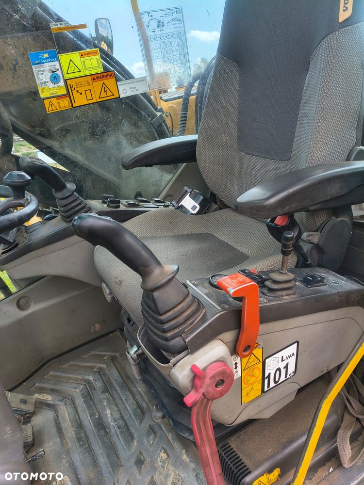 Volvo EW 160C - 12