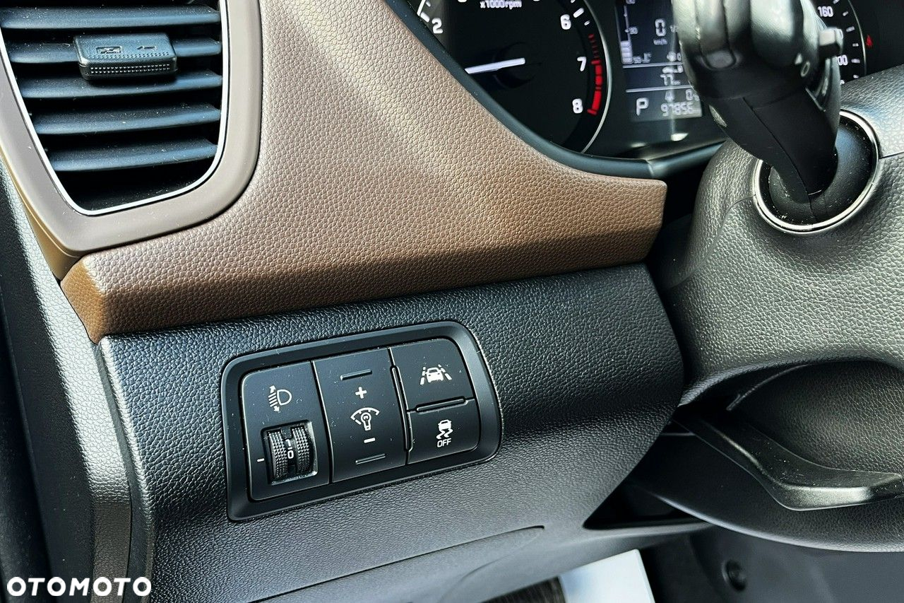 Hyundai i20 - 24