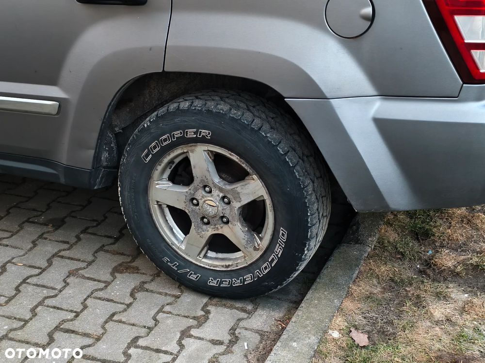 Jeep Grand Cherokee - 13