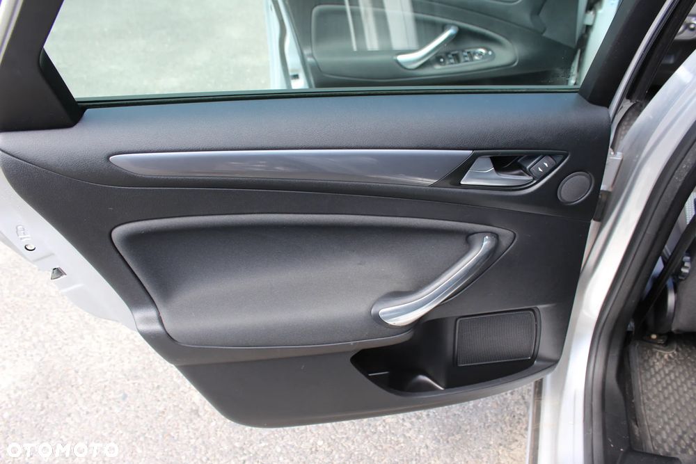 Ford Mondeo 2.0 TDCi Ghia - 20