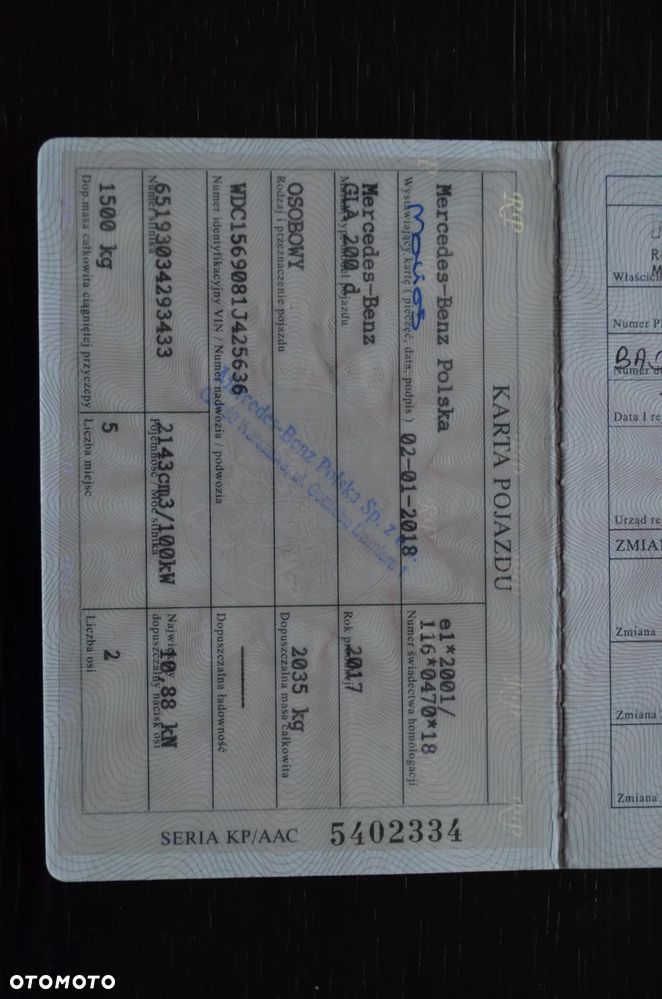 Mercedes-Benz GLA 200 d 7G-DCT AMG Line - 19