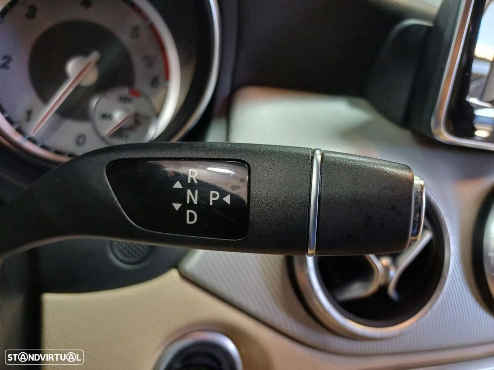 Mercedes-Benz CLA 220 CDi AMG Line Aut. - 18