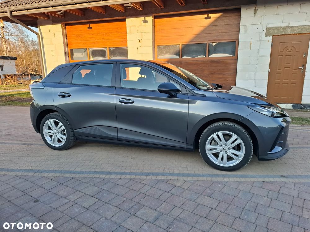 MG 4 Luxury 49 kWh - 2