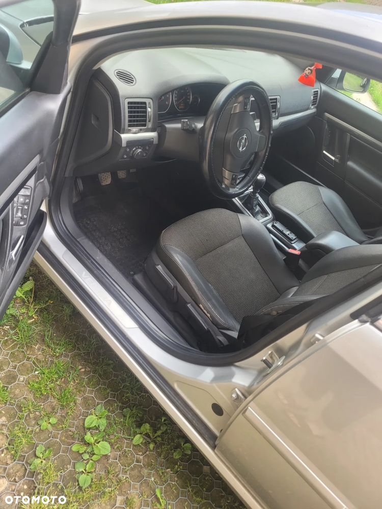 Opel Vectra 1.9 CDTI Cosmo - 6