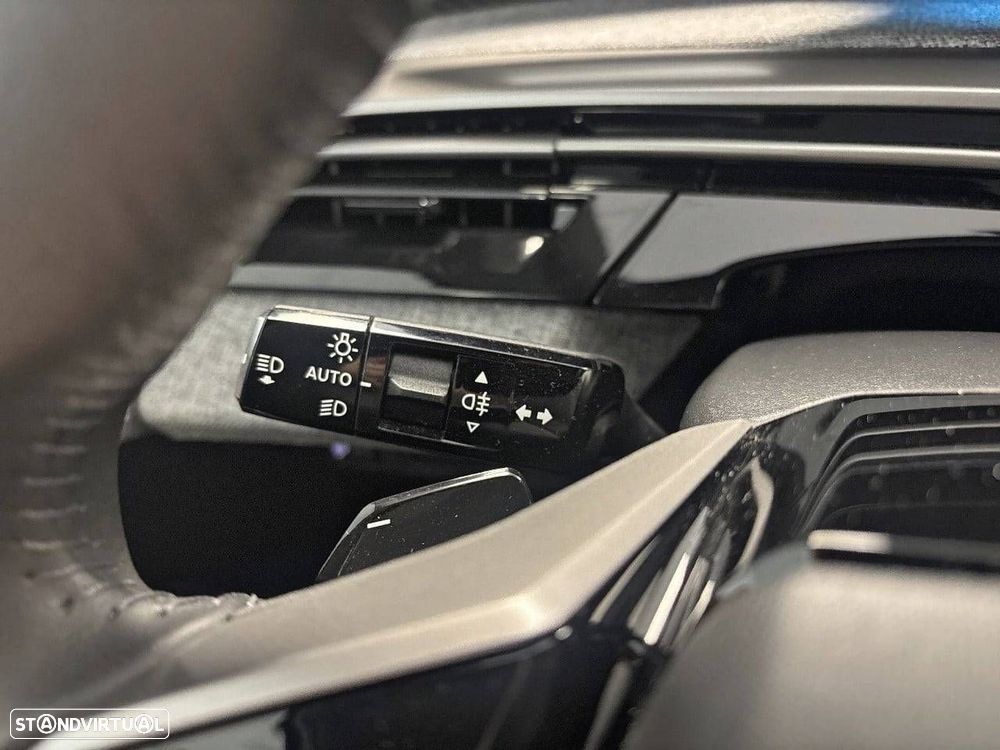 Peugeot 5008 1.2 Hybrid Allure e-DCS6 - 14