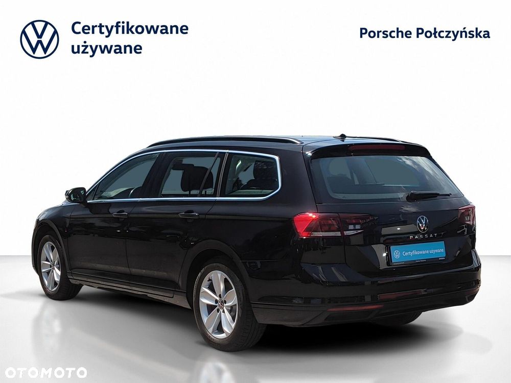Volkswagen Passat - 4