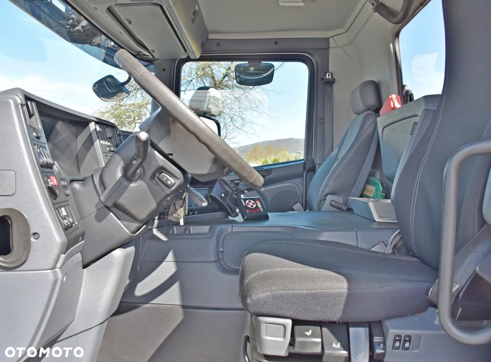 Scania P250 * WYWROTKA 4,75m + HMF 635 K2 + PILOT * STAN BDB - 10