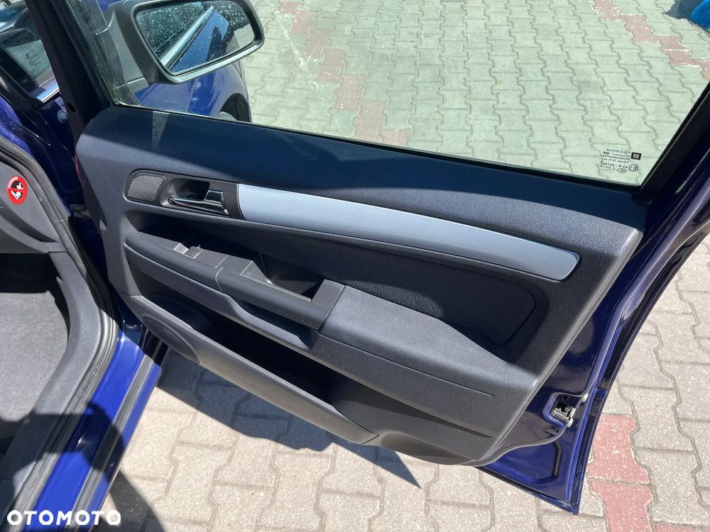 Opel Zafira 1.6 Essentia - 15