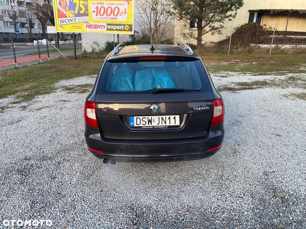 Skoda Superb 2.0 TDI Exclusive - 6