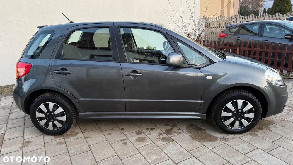 Suzuki SX4 1.6 VVT 4x2 Comfort - 10