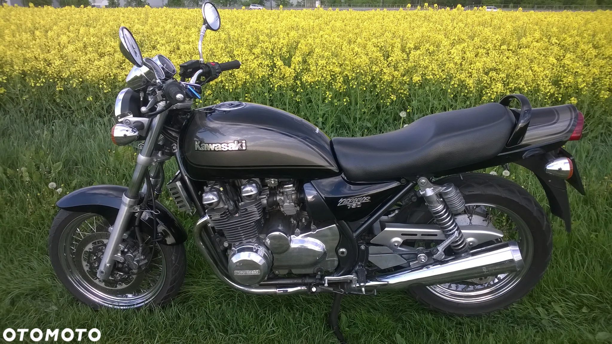 Kawasaki Zephyr - 1